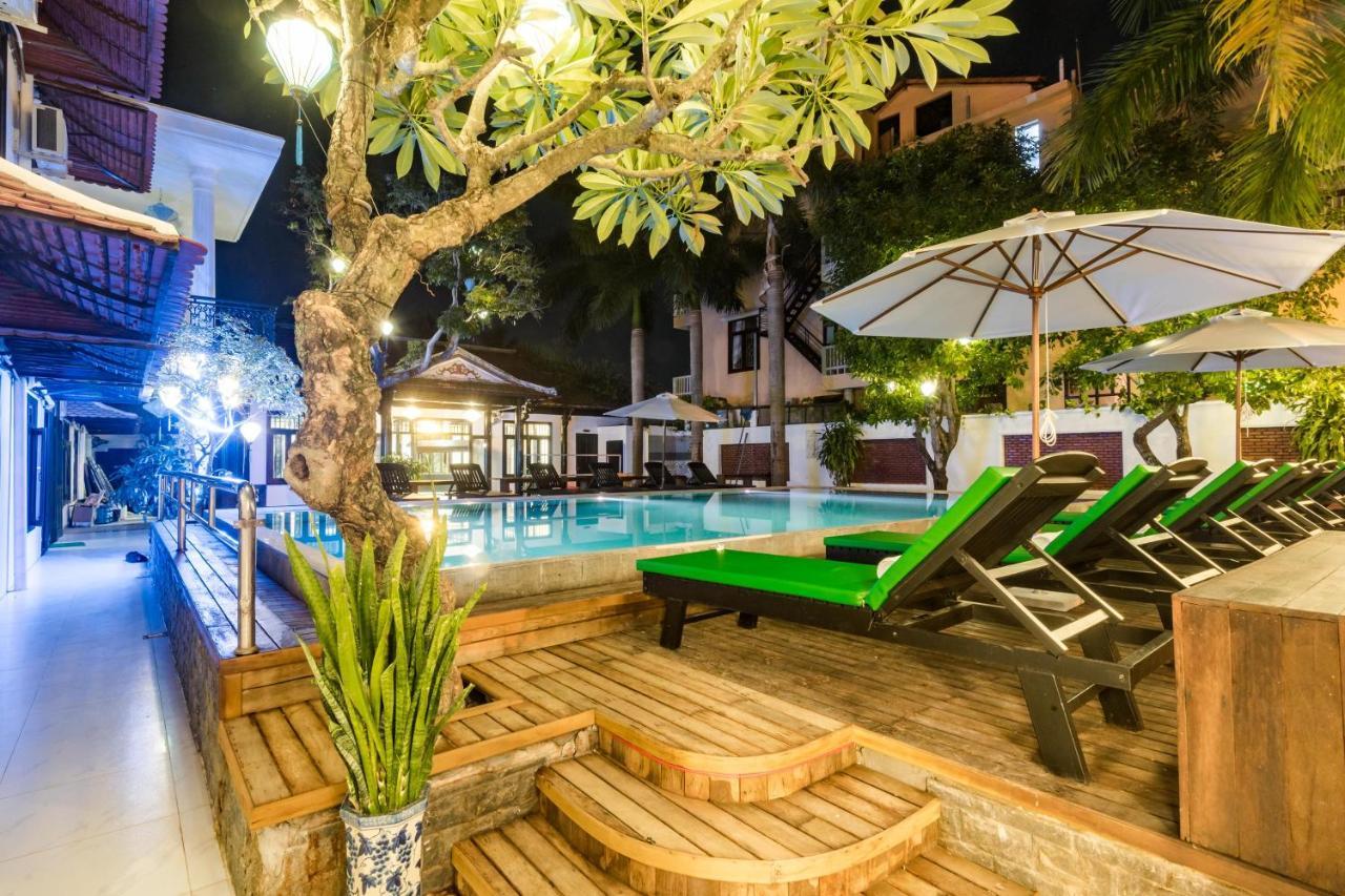 Nostalgia Hotel And Spa Хой Ан Екстериор снимка