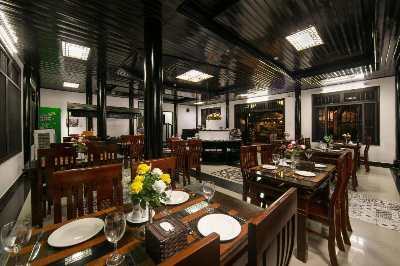 Nostalgia Hotel And Spa Хой Ан Екстериор снимка